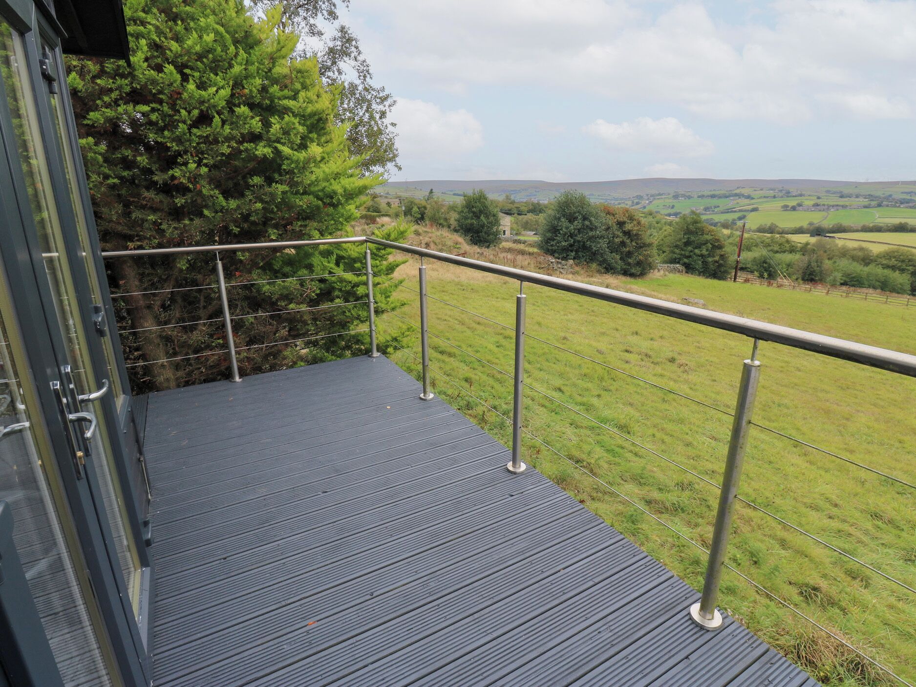 Khuôn viên nơi lưu trú