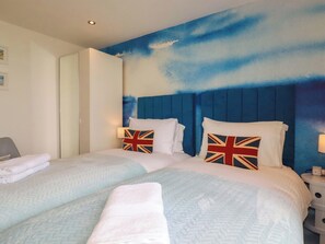 2 habitaciones, decoración personalizada y muebles diferentes 