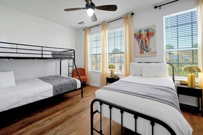 3 chambres, fer et planche Ă repasser, accĂšs au Wi-Fi (inclus)