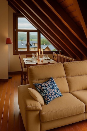 TV - Vielha Premium Duplex • Mountain Views • Sleeps 6 (Vielha)