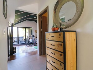 Interior - Manor Farm House (Bicester)