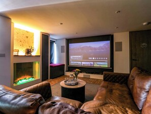 Interior - Manor Farm House (Bicester)