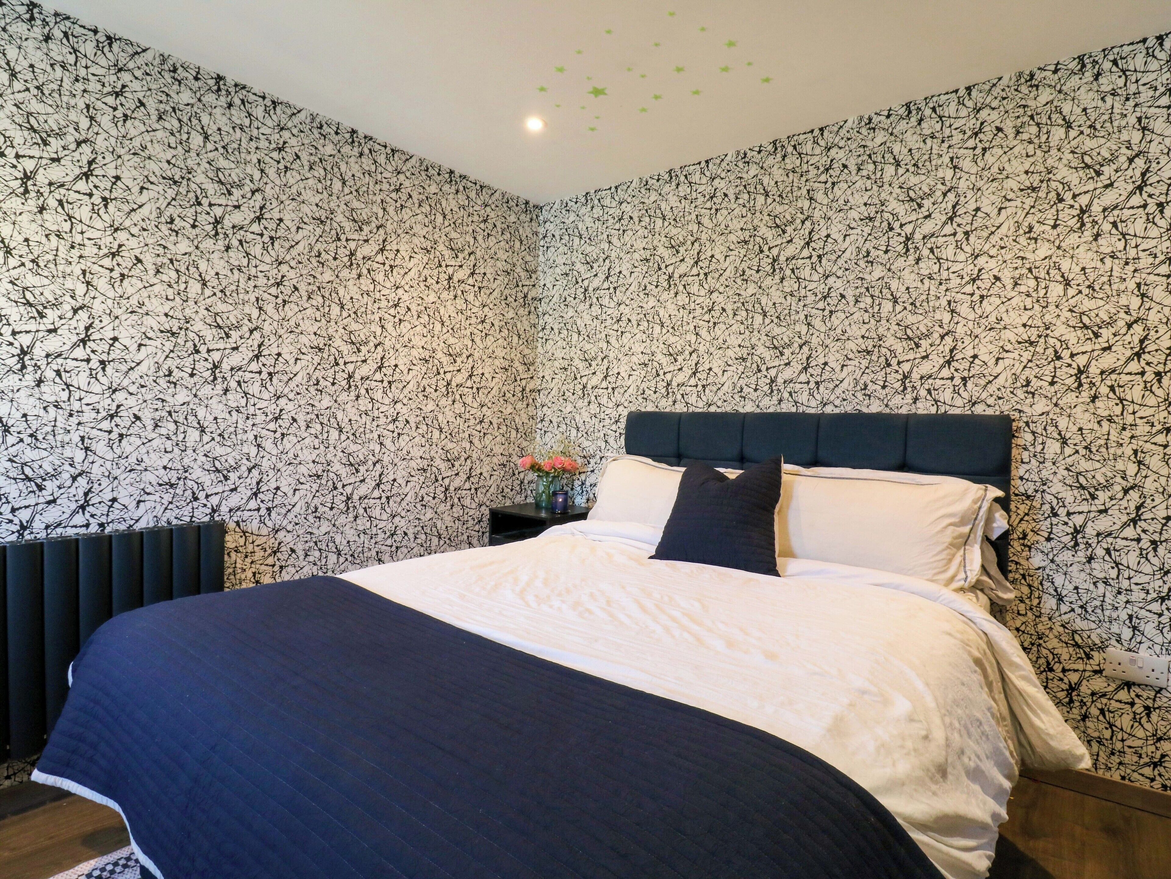 6 habitaciones, decoración personalizada y muebles diferentes 