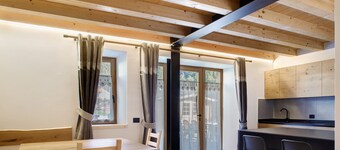 Holiday Home 'Dimora Zoe' with Mountain View, Shared Garden and Wi-Fi