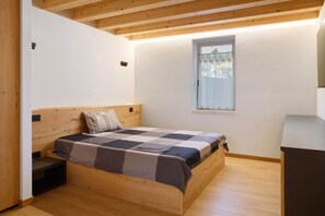 Strygejern/strygebræt, Wi-Fi, sengetøj