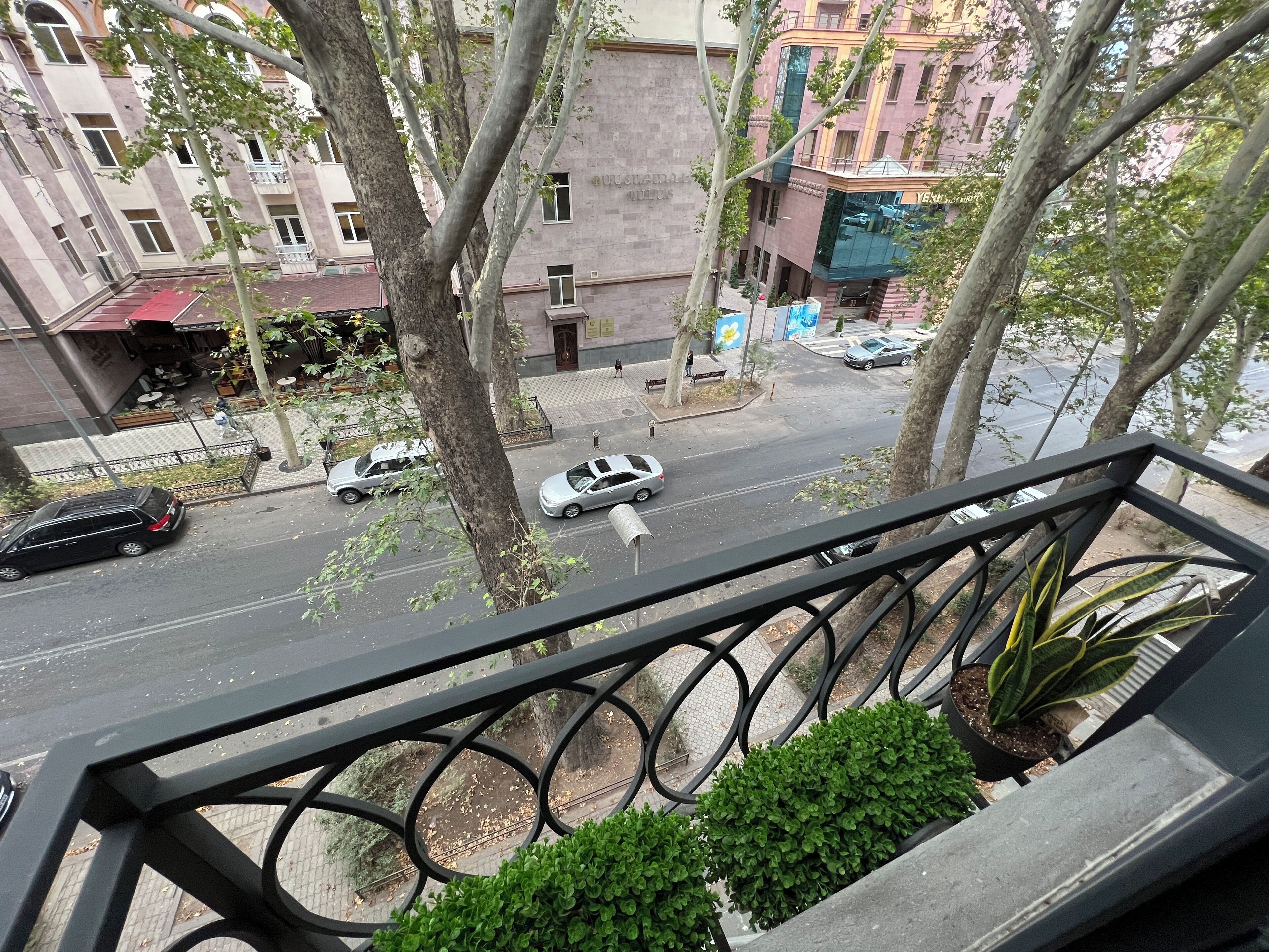 Apartemen Deluks, 2 kamar tidur | Balkon