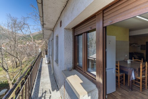 Rural House 'Rural Las Pegueras' with Mountain View, Wi-Fi and Air Conditioning