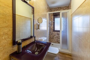 淋浴設備、風筒、提供毛巾