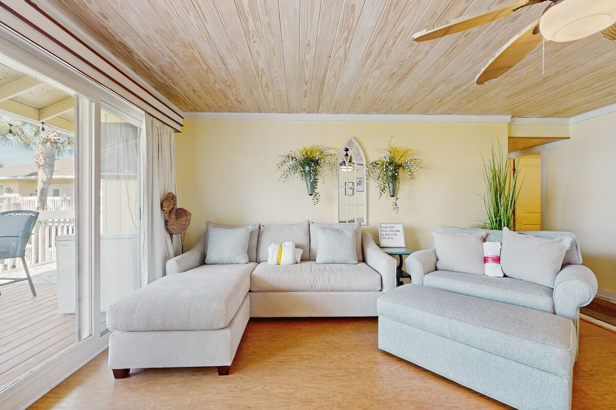 Photo 6 of Calming condo with hot tub, tennis court, pool, & balcony