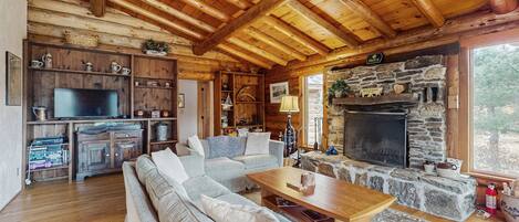 Televisie en een open haard