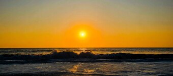 Pasonky - Charming Coastal Retreat Near Paracas – Perfect for Family & Friends.