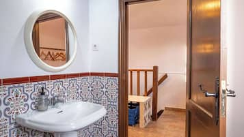 Deluxe-Apartment, Gartenblick | Badezimmer