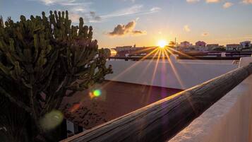 Deluxe Apartment, Garden View | Free WiFi