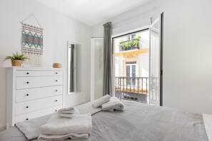 2 bedrooms, WiFi, bed sheets