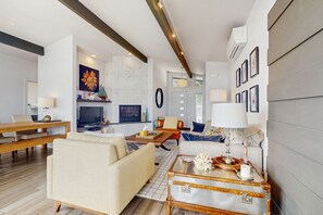 TV, fireplace, DVD player