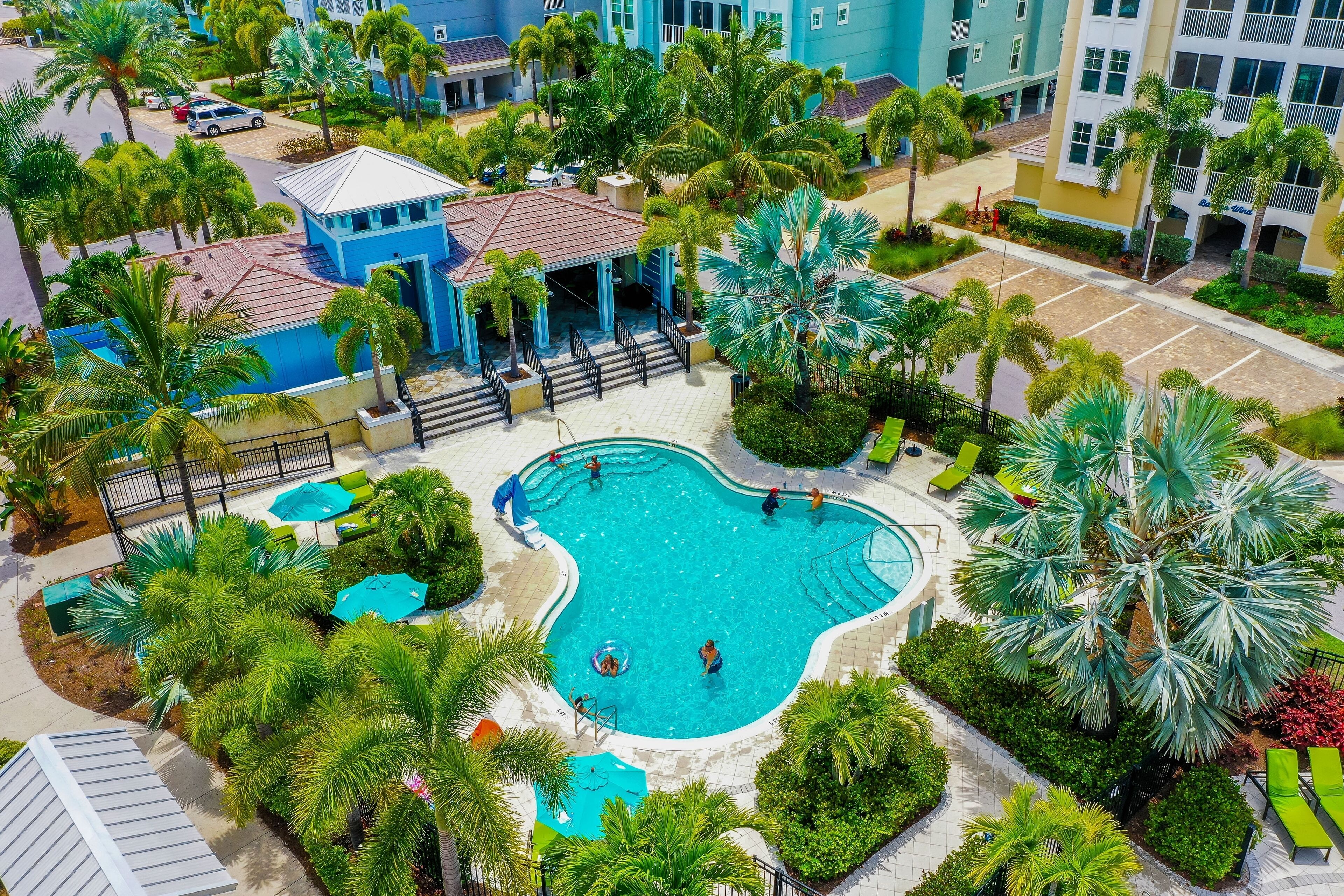 Lämmitetty uima-allas