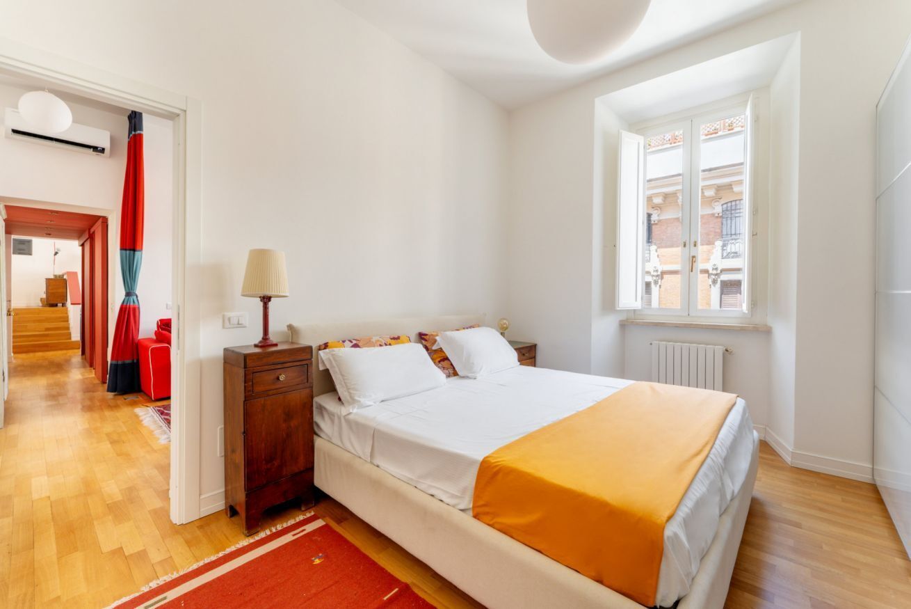 3 Schlafzimmer, Schreibtisch, Bügeleisen/Bügelbrett