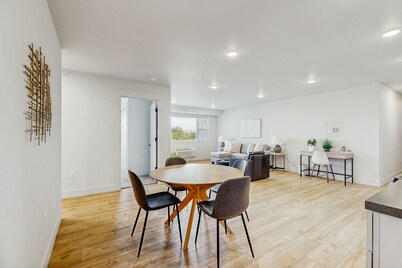 Contemporary Kalispell condo for adventure lovers, pet friendly and WiFi