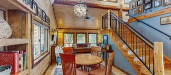 Mountain home with gas fireplace, dog-friendly and outdoor deck with BBQ