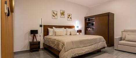 Iron/ironing board, Internet, bed sheets