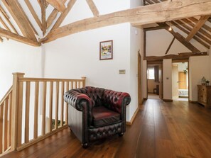 Interior - Two Parks Barn (Ross-on-Wye)