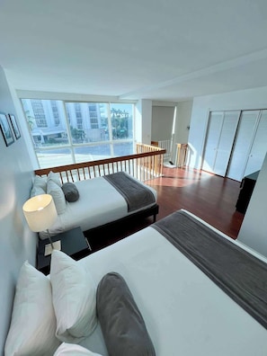 1 chambre, fer et planche à repasser, lit de bébé portatif, Wi-Fi