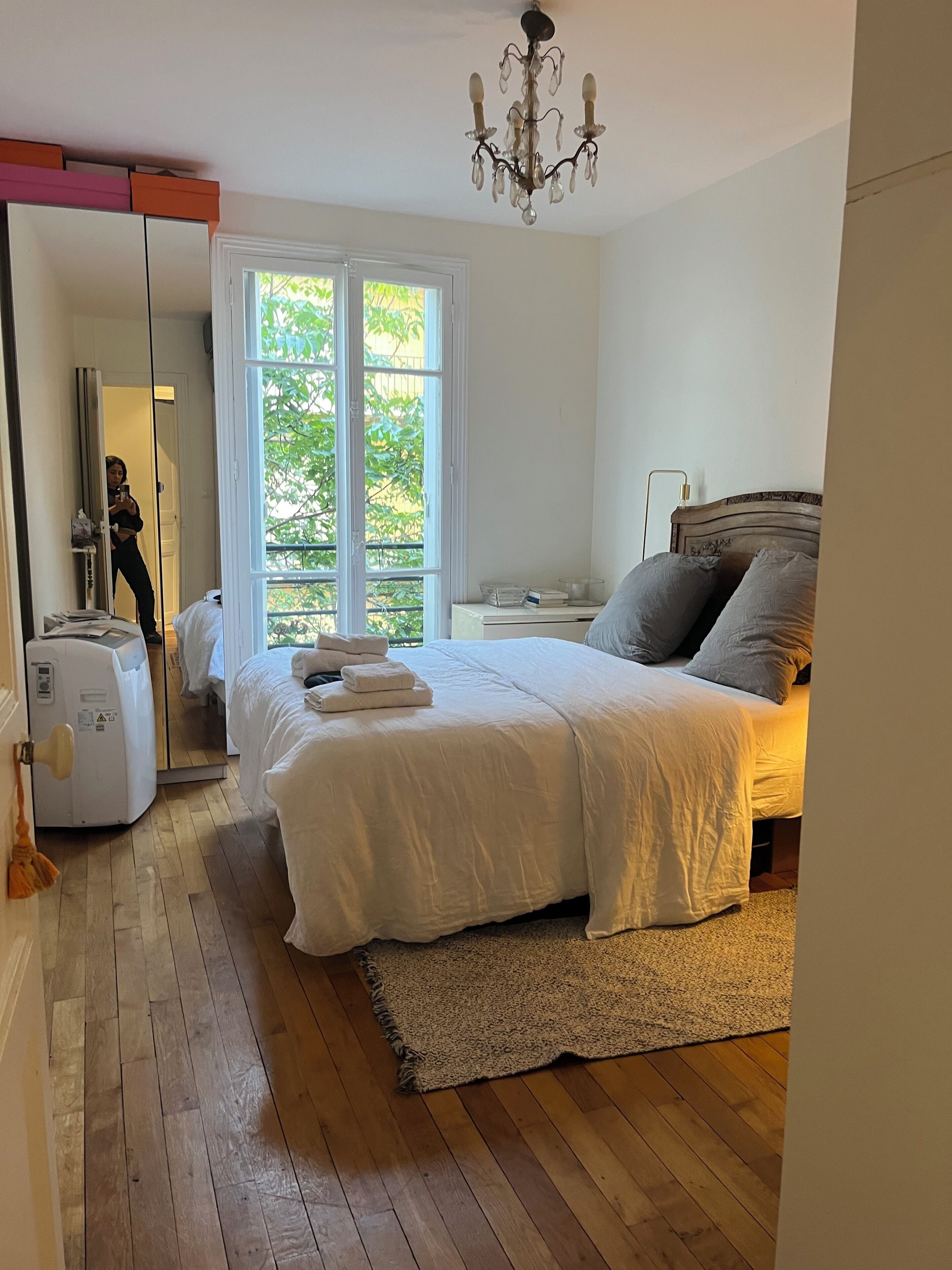 1 chambre, fer et planche à repasser, Wi-Fi gratuit, draps fournis