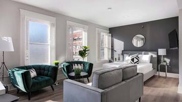 2 makuuhuonetta, silitysrauta/-lauta, Wi-Fi, vuodevaatteet