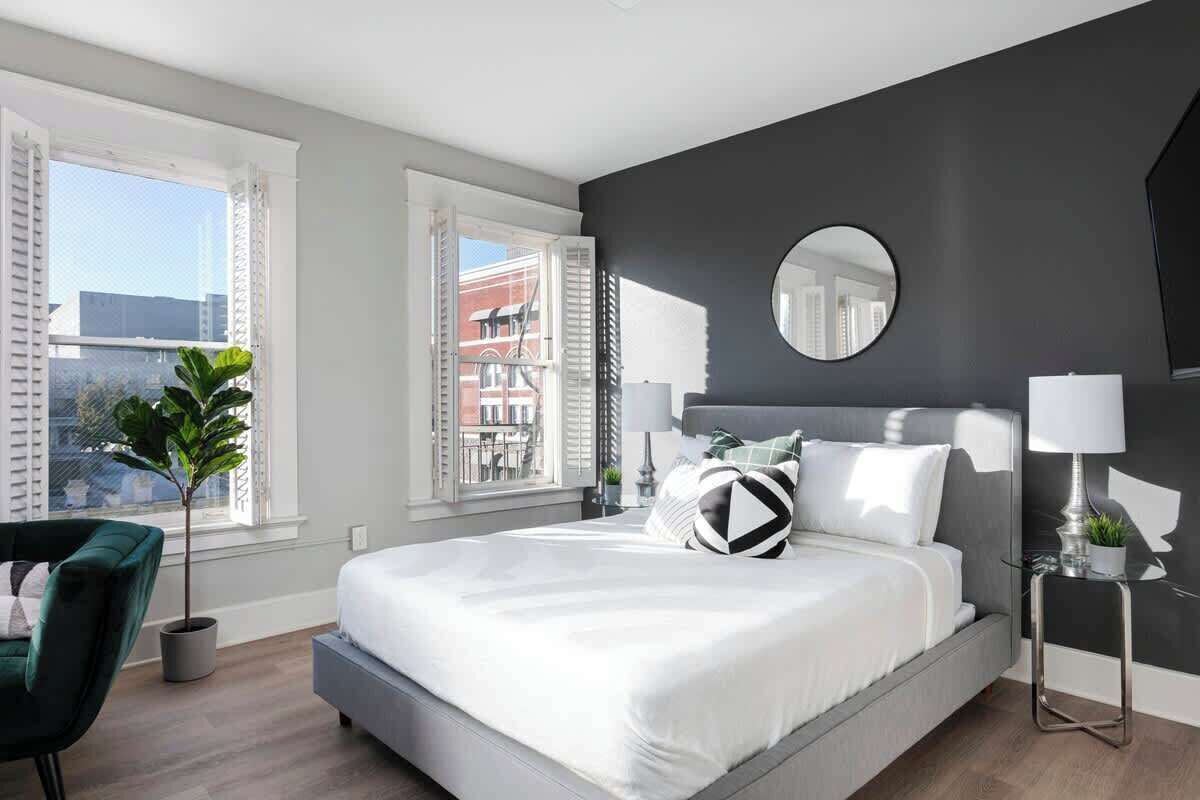 2 soverom, strykejern/-brett, wi-fi og sengetøy