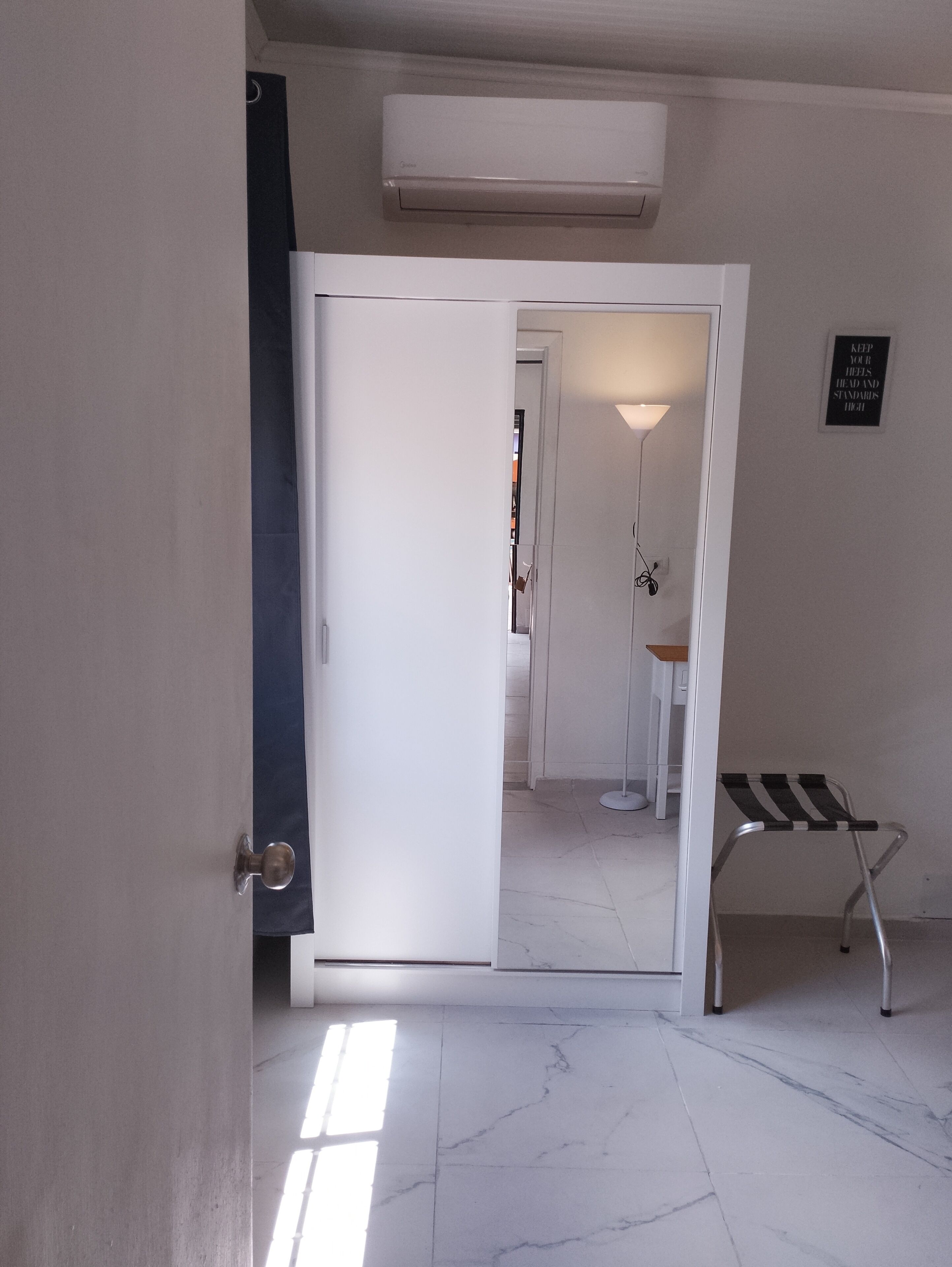 Perushuoneisto | Ylelliset vuodevaatteet, untuvapeitot, pillowtop-patjalliset sängyt