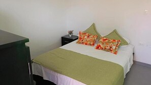 Deluxe Double Room, Beach View | Free WiFi