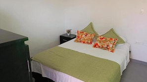 Deluxe Double Room, Beach View | Free WiFi