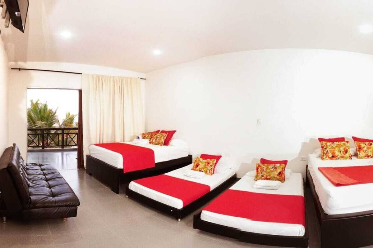 Family Room, Balcony | Free WiFi