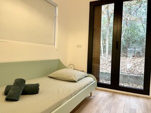 7 Schlafzimmer, Bügeleisen/Bügelbrett, Reisekinderbett