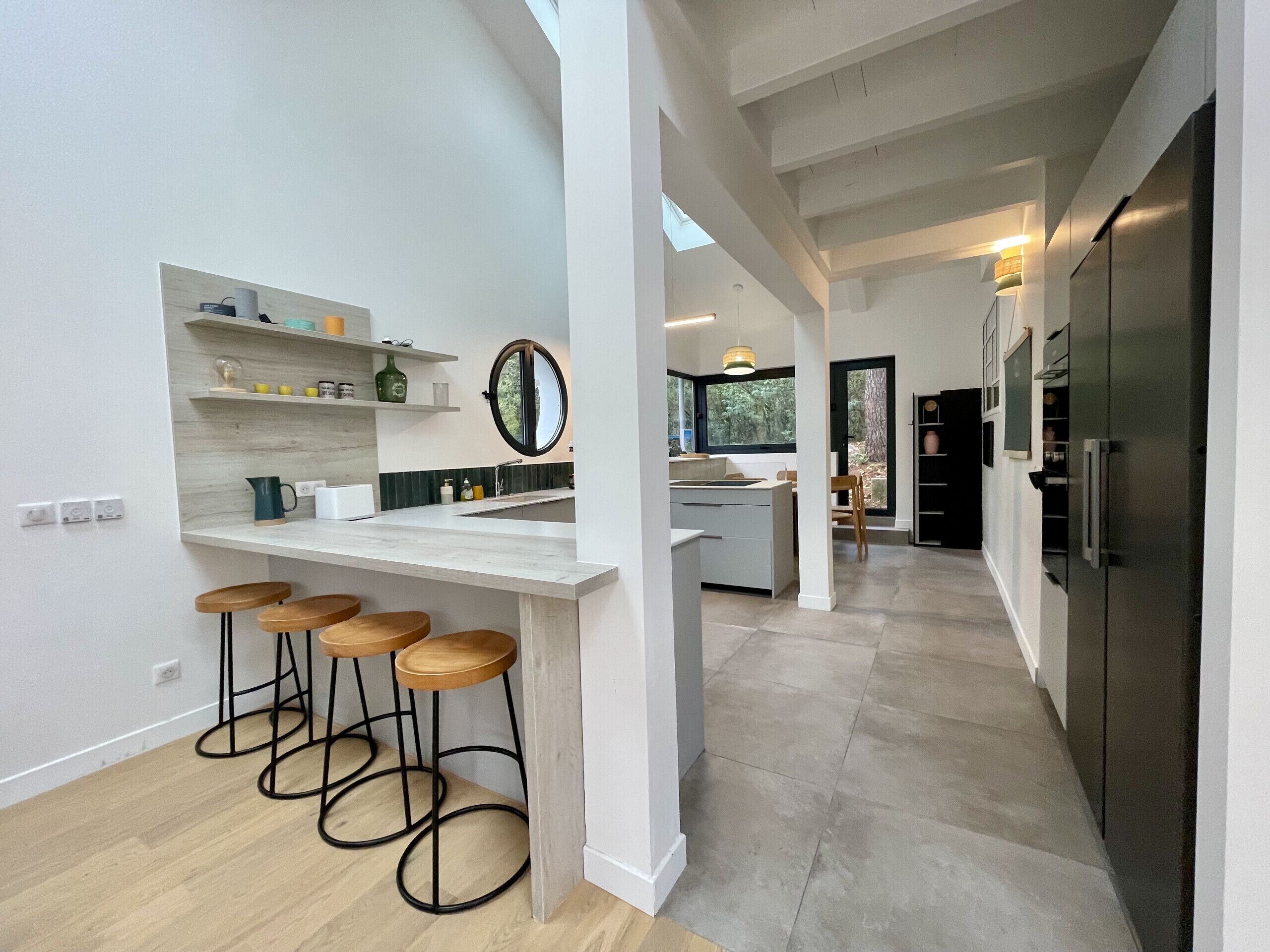 冰箱、微波炉、烤箱、炉灶