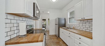 Historic Home 5 Min to Downtown!