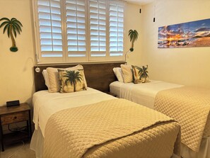 2 bedrooms, iron/ironing board, Internet, bed sheets - *Kana'i A Nalu 312* New Listing! Maui Condo Steps to the Sand! (Wailuku)