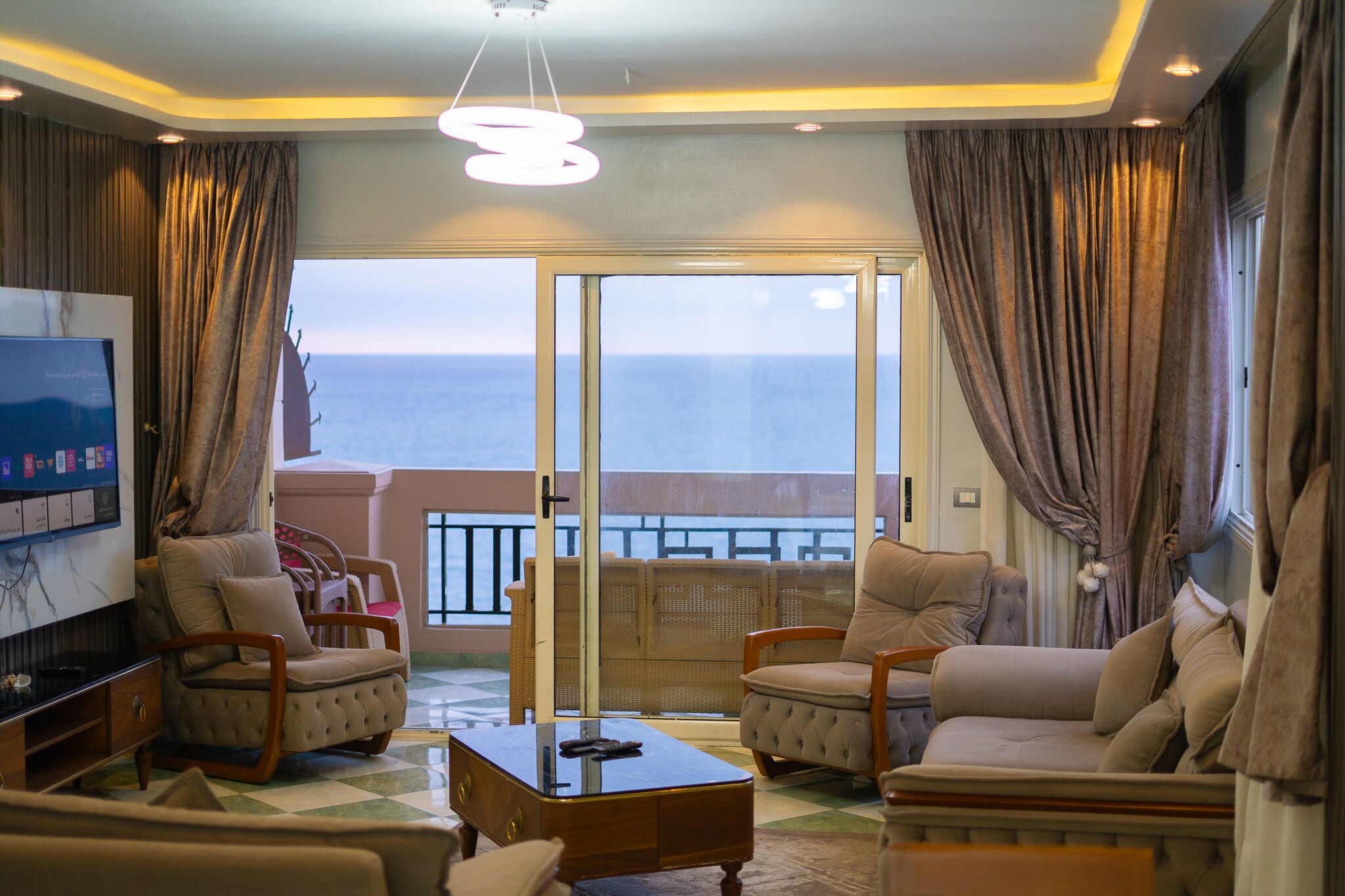 TV connectée, cheminée