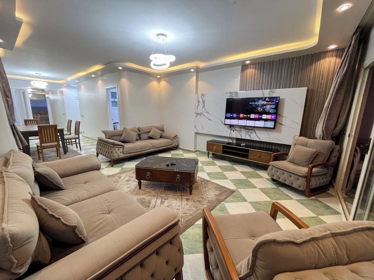 TV connectée, cheminée