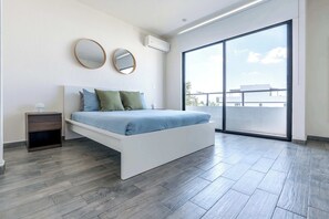 4 chambres, fer et planche à repasser, Wi-Fi, literie fournie