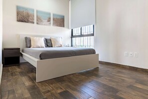 4 Schlafzimmer, Bügeleisen/Bügelbrett, WLAN, Bettwäsche