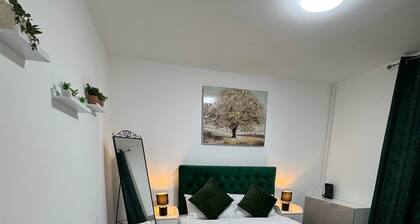 City Escape: Stylish 4-bedroom house in Nottingham