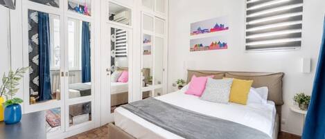2 Schlafzimmer, Bügeleisen/Bügelbrett