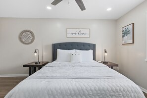 4 chambres, fer et planche à repasser, Wi-Fi, draps fournis