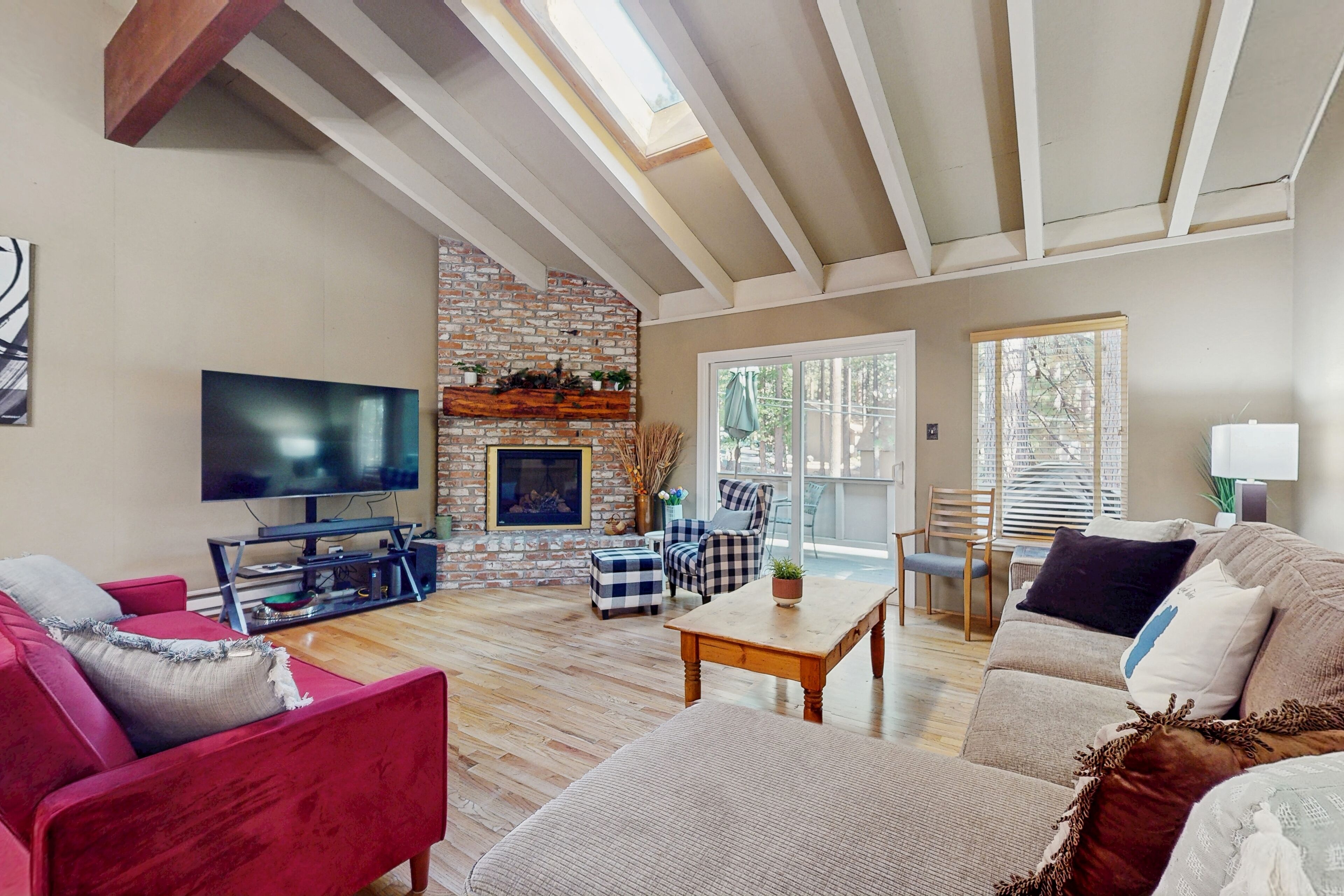 TV, fireplace, DVD player