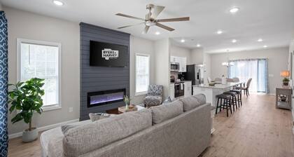 Lopez Lounge 1018 Main St