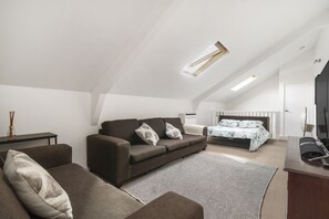 8 bedrooms, iron/ironing board, free WiFi, bed sheets