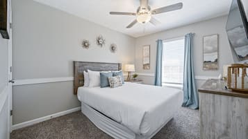 5 chambres, fer et planche à repasser, Wi-Fi, draps fournis