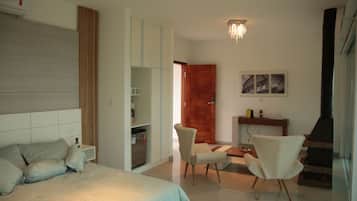 Quarto casal superluxo de uso individual, 1 cama King, vista para a montanha | Escrivaninha, espaço de trabalho para notebook, quartos à prova de som