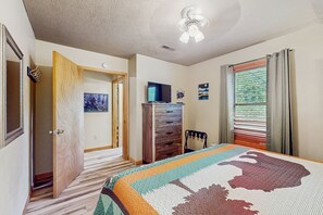 2 chambres, fer et planche Ă repasser, accĂšs Ă Internet, literie fournie